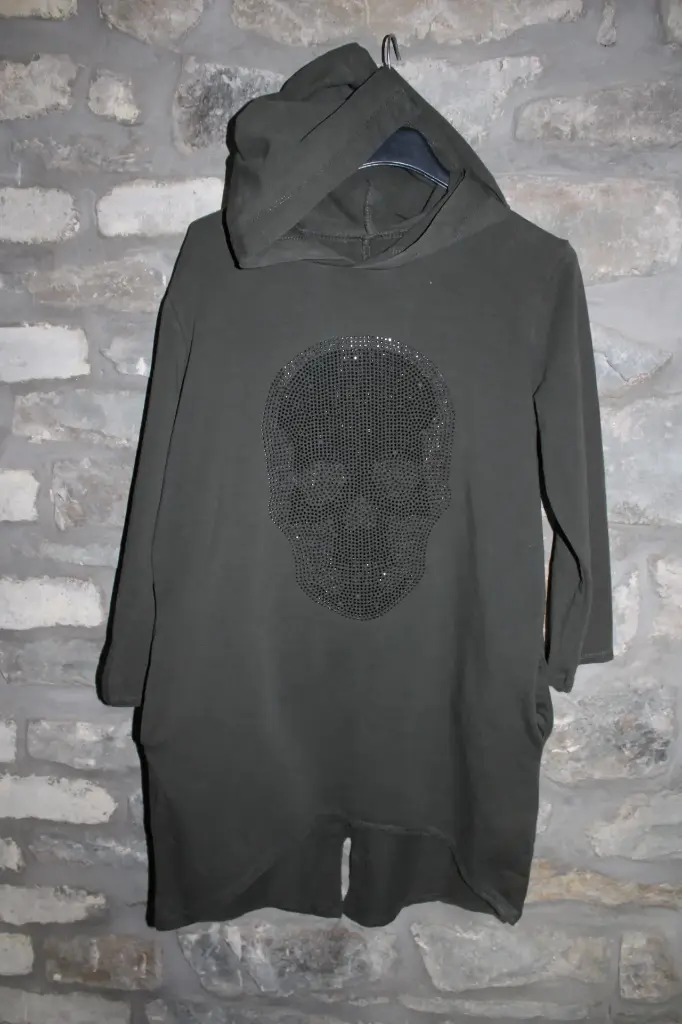 Pull long à capuche 